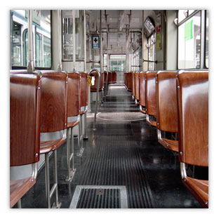 Tram alt Innenansicht 001 – Hartmut Kaiser