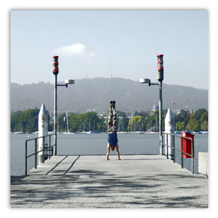 Handstand 001 – Hartmut Kaiser
